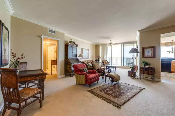 Destin, FL 32541,15400 Emerald Coast Parkway  #UNIT 1005