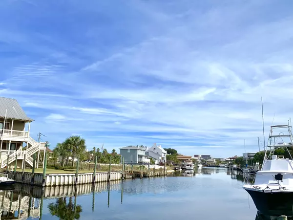 Destin, FL 32541,509B Gulf Shore Drive