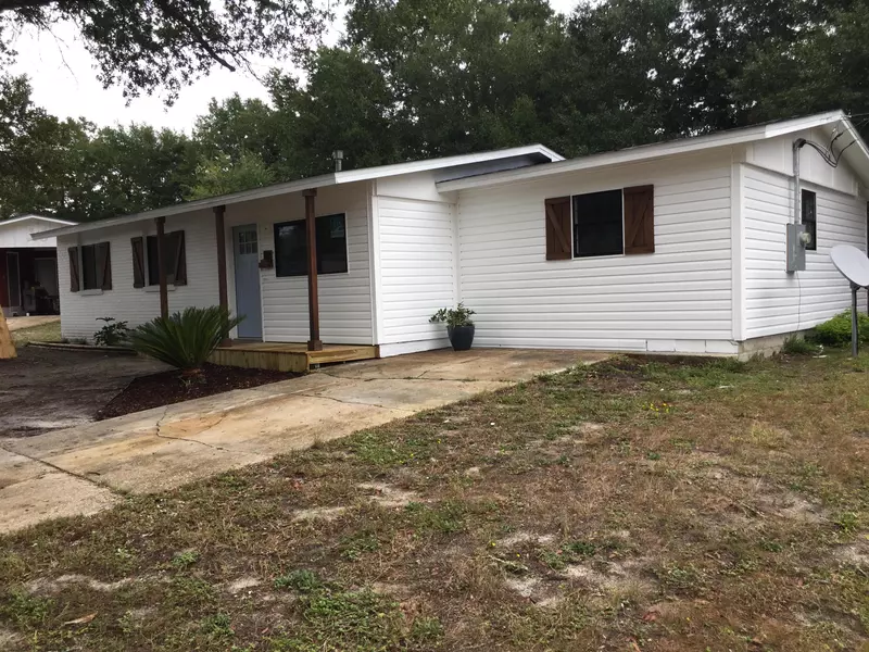 10 Overstreet Drive, Mary Esther, FL 32569