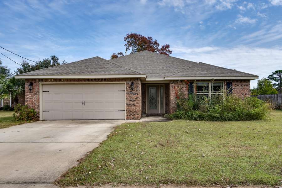 561 Brian Circle, Mary Esther, FL 32569