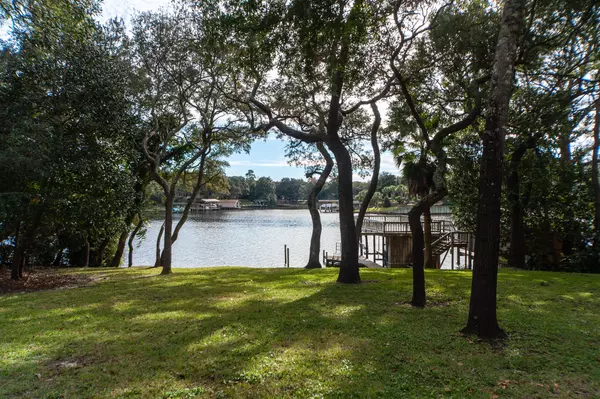 Fort Walton Beach, FL 32547,3 NE Pembroke Place