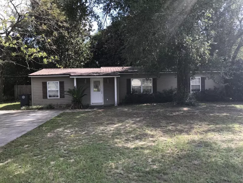 309 Washington Avenue, Valparaiso, FL 32580