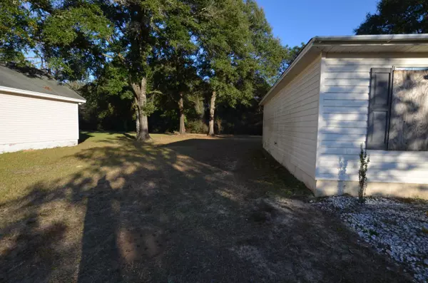 Crestview, FL 32539,5935 Meadow Lane