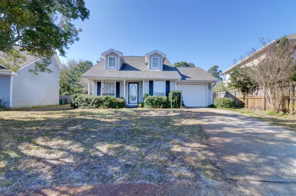 7432 Harvest Village Court, Navarre, FL 32566