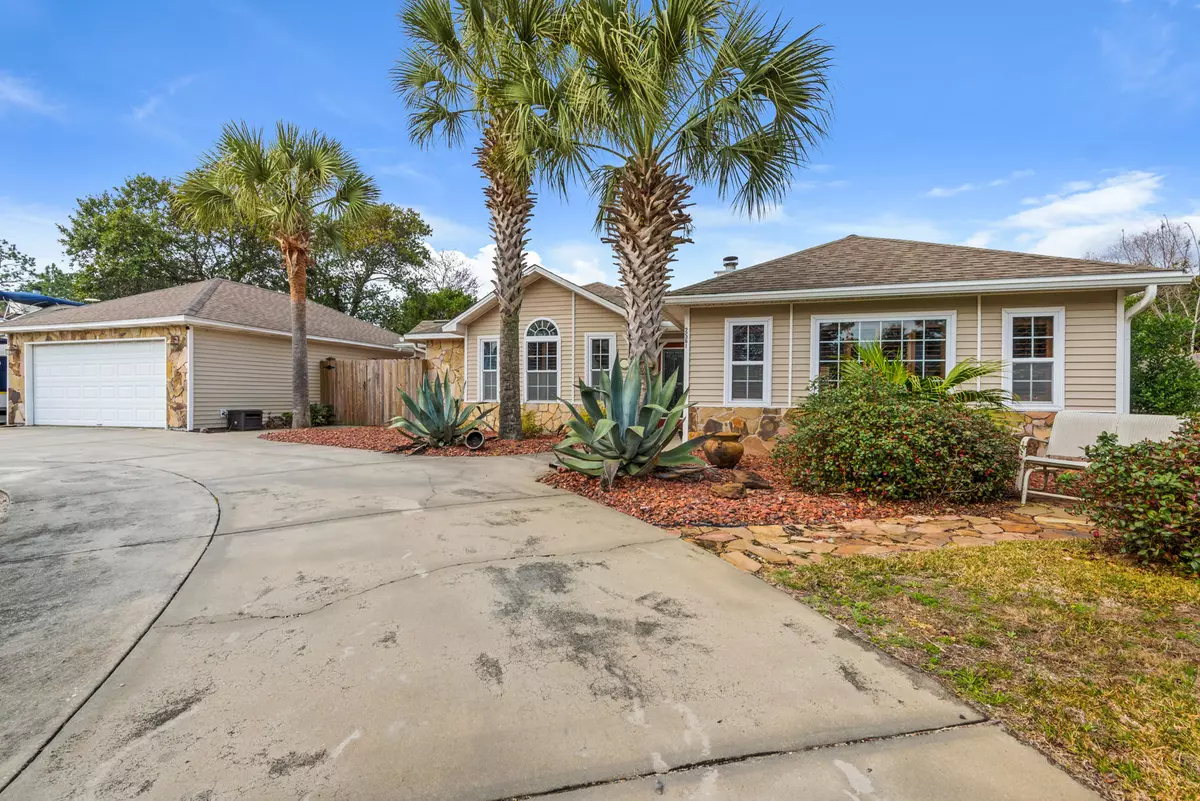 Navarre, FL 32566,2561 Oleander Drive