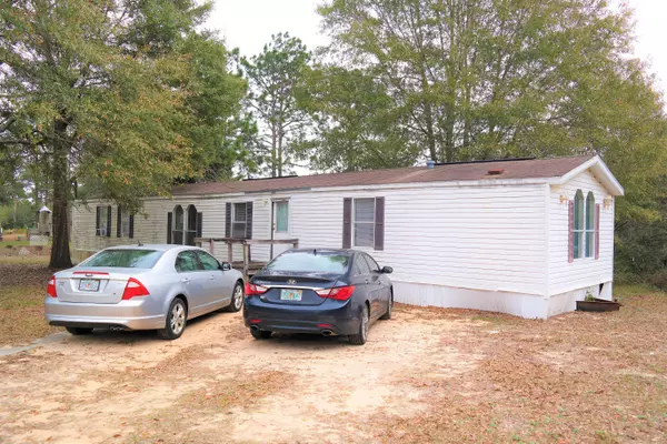 Defuniak Springs, FL 32433,258 Dr Roberts Drive