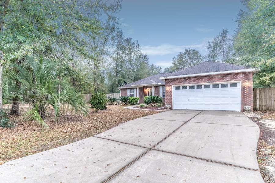 5136 Blue Springs Cove, Baker, FL 32531