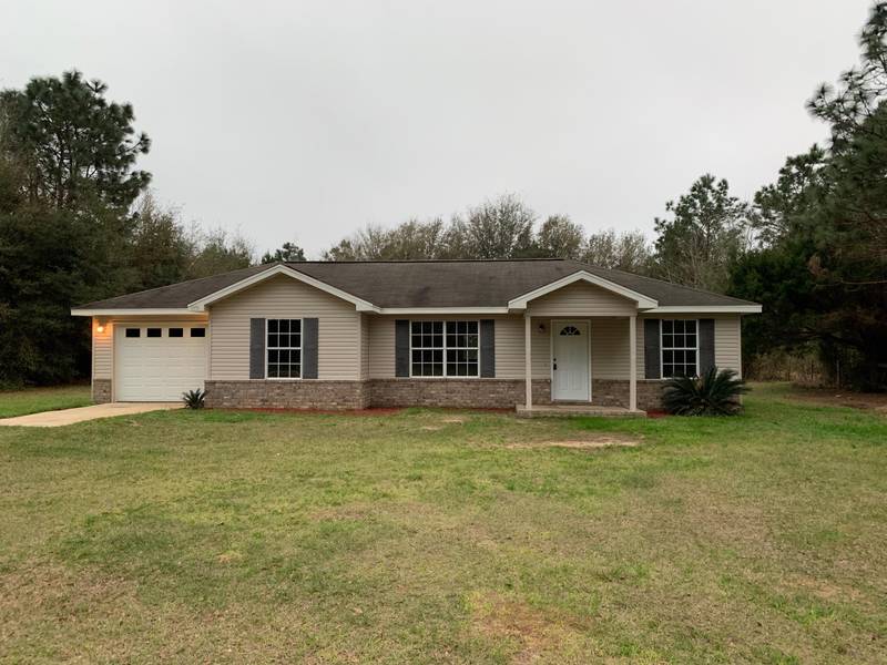 978 Grandmas Place, Baker, FL 32531