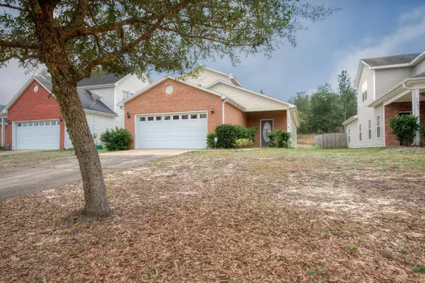 Crestview, FL 32536,2486 S Lakeview Drive