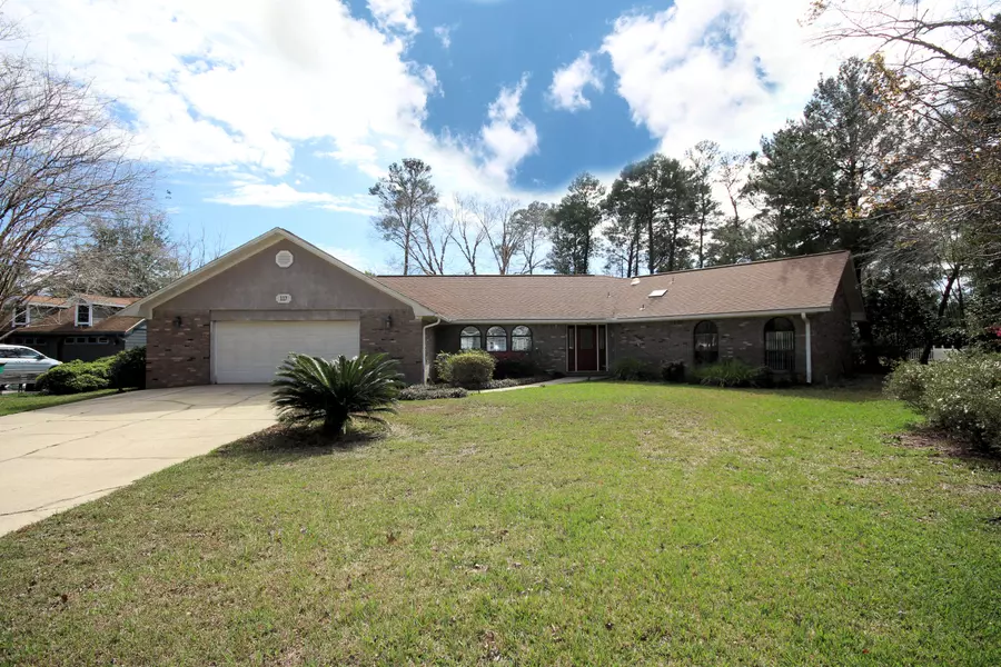 117 W Hampton Court, Niceville, FL 32578