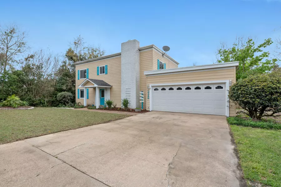 3349 Crestview Lane, Gulf Breeze, FL 32563