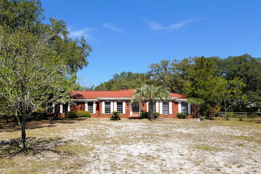 6 Wimbledon Way, Shalimar, FL 32579