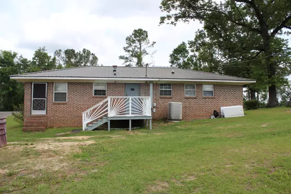 Marianna, FL 32446,4107 Hwy 2