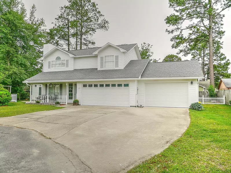 125 Crystal Lake Cove, Valparaiso, FL 32580