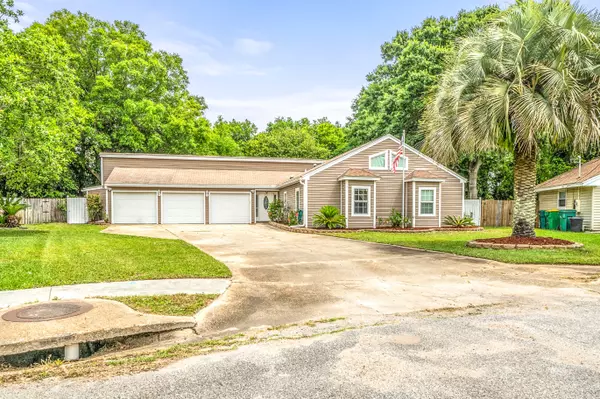 Mary Esther, FL 32569,12 Kingston Court