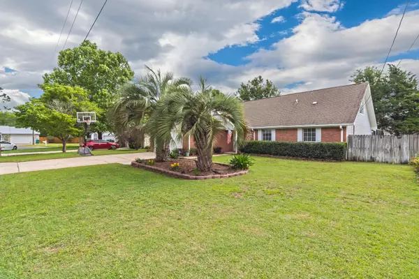 Crestview, FL 32539,17 Holly Road