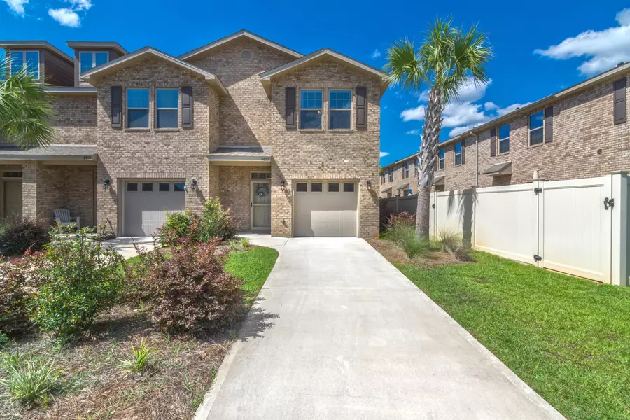 8812 Brown Pelican Circle Circle, Navarre, FL 32566