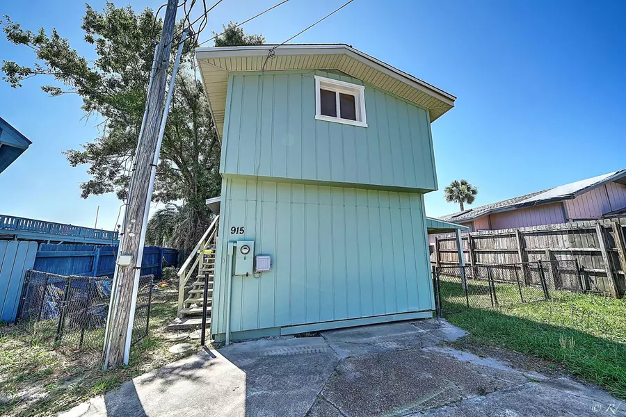 915 Marina Drive, Panama City Beach, FL 32407