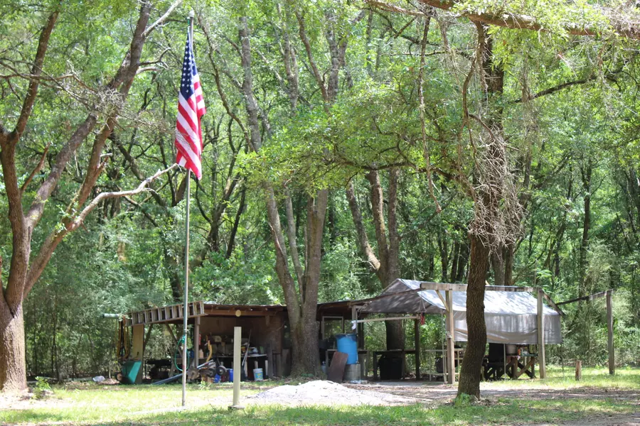 120AC Frost Lane, Laurel Hill, FL 32567