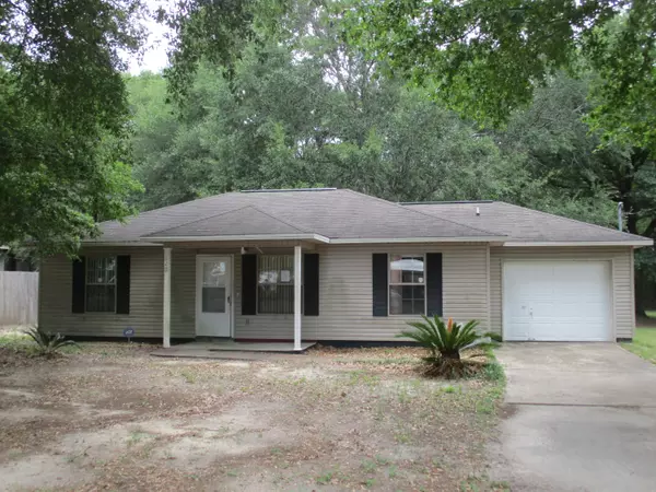 820 E Williams Avenue, Crestview, FL 32539