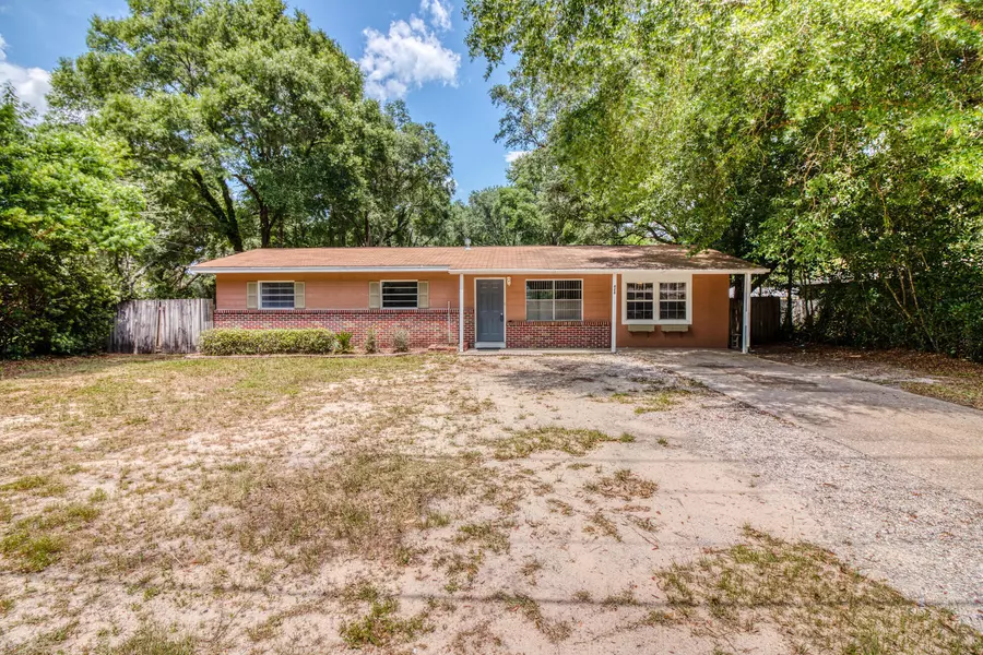 426 Edge Avenue, Valparaiso, FL 32580