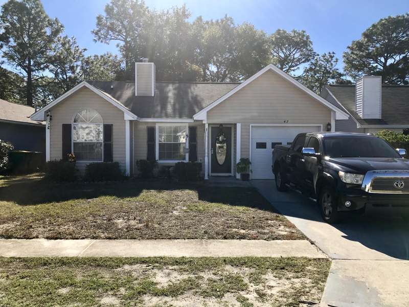 47 Ruby Circle, Mary Esther, FL 32569