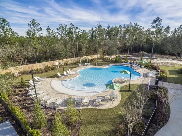 Crestview, FL 32539,955 Merganser Way