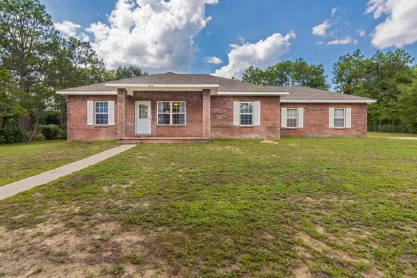 2451 Woodbine Drive, Crestview, FL 32536