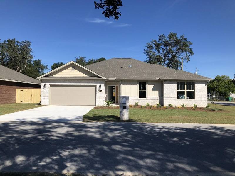 411 B Walters Circle, Fort Walton Beach, FL 32547