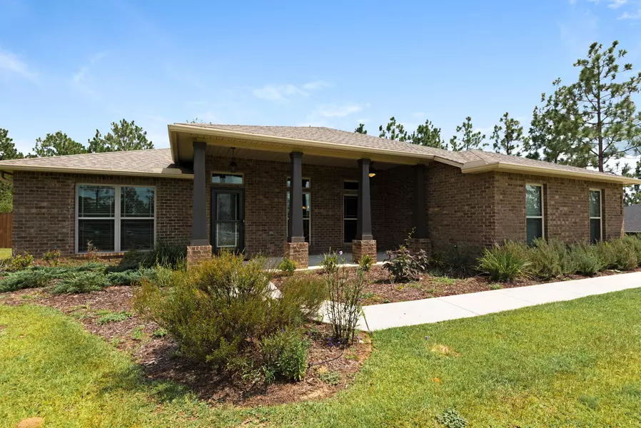 6473 Welannee Boulevard, Laurel Hill, FL 32567