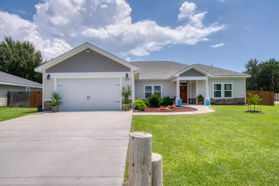 2008 Salamanca Street, Navarre, FL 32566