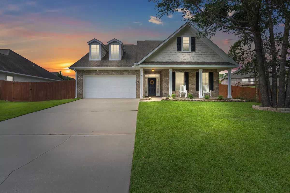 Crestview, FL 32536,319 Scotch Pine Lane