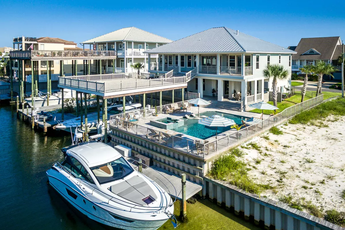 Destin, FL 32541,609 Choctaw Drive