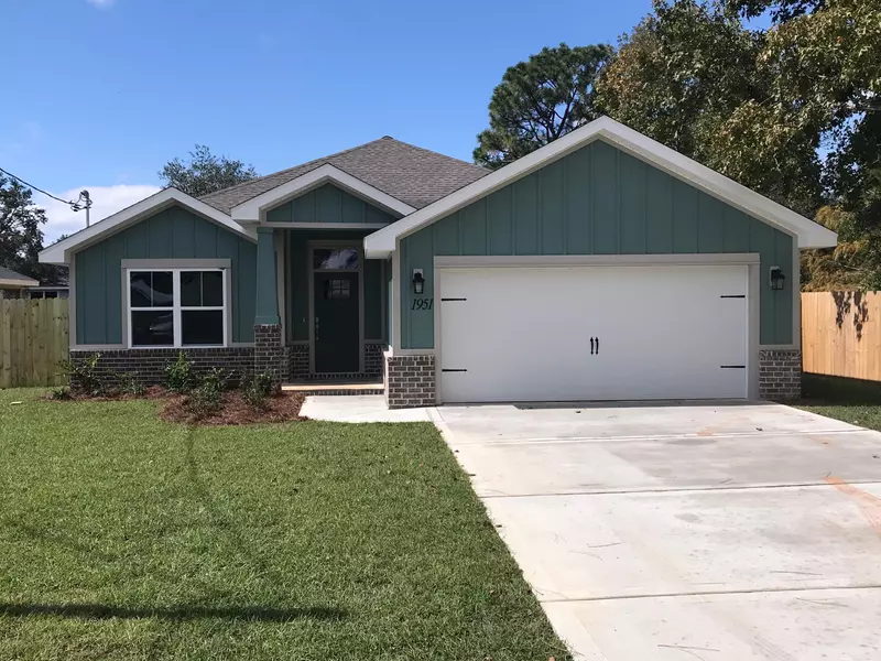 8365 Sevilla Street, Navarre, FL 32566