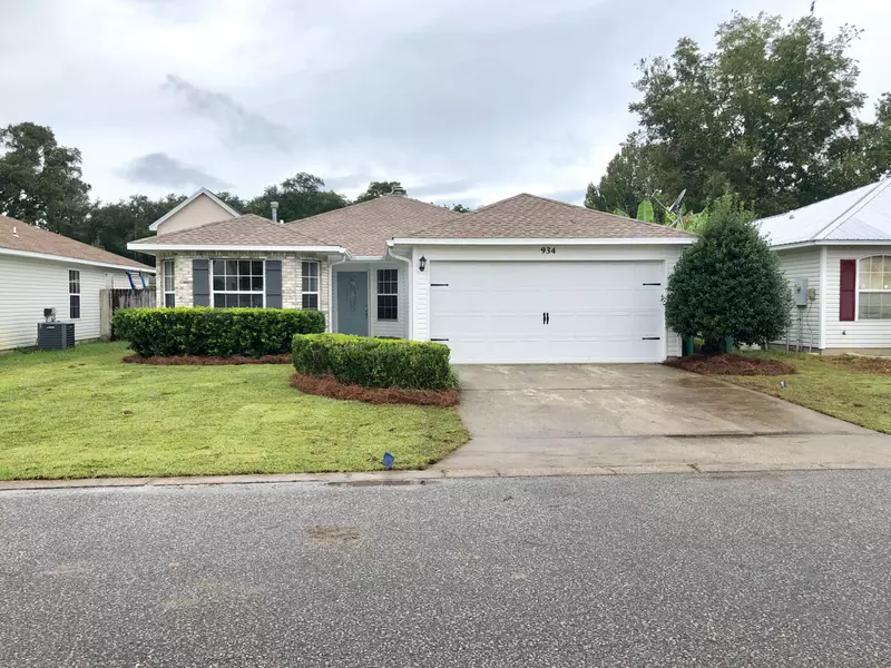 934 John Wayne Circle, Fort Walton Beach, FL 32547