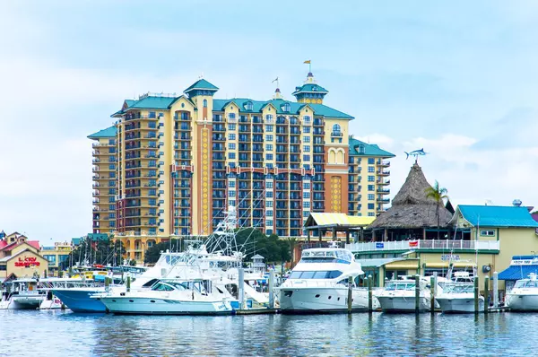 Destin, FL 32541,10 Harbor Boulevard  #UNIT 606D