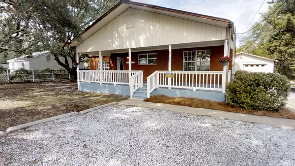 8192 Third Street, Navarre, FL 32566