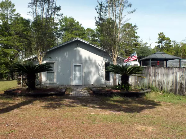 30 Vickie Lane, Defuniak Springs, FL 32433