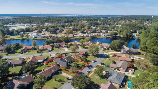 551 E Timberlake Drive, Mary Esther, FL 32569