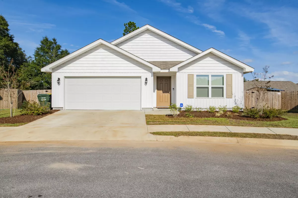 Milton, FL 32570,5894 Bay Tree Court