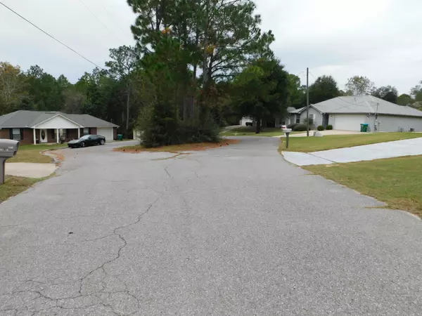 307 Island Drive, Crestview, FL 32536