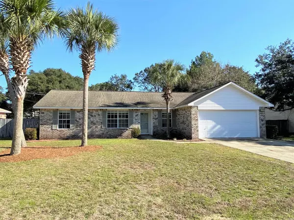 2736 Shoreview Court, Navarre, FL 32566