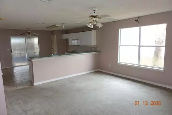 Crestview, FL 32536,318 Apple Drive