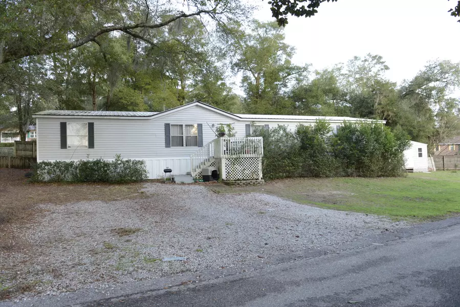 207 Walton Avenue, Niceville, FL 32578