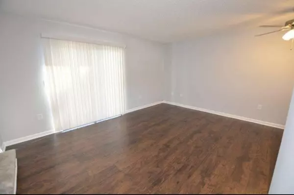 Mary Esther, FL 32569,231 Oxford Court
