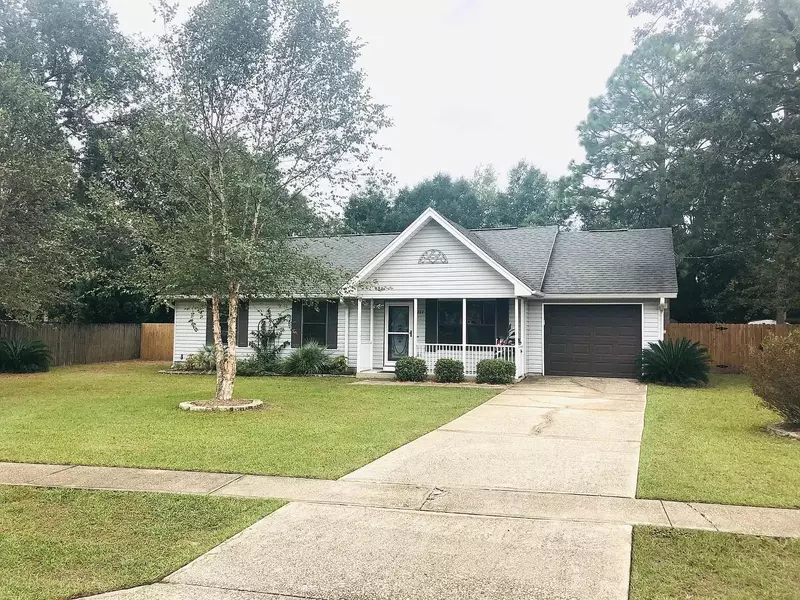 217 W Walker Circle, Crestview, FL 32539