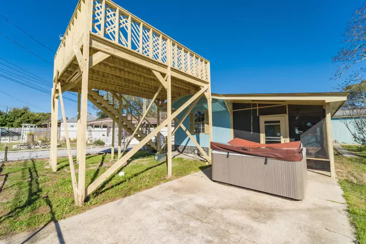 316 Christmas Tree Lane, Panama City Beach, FL 32413