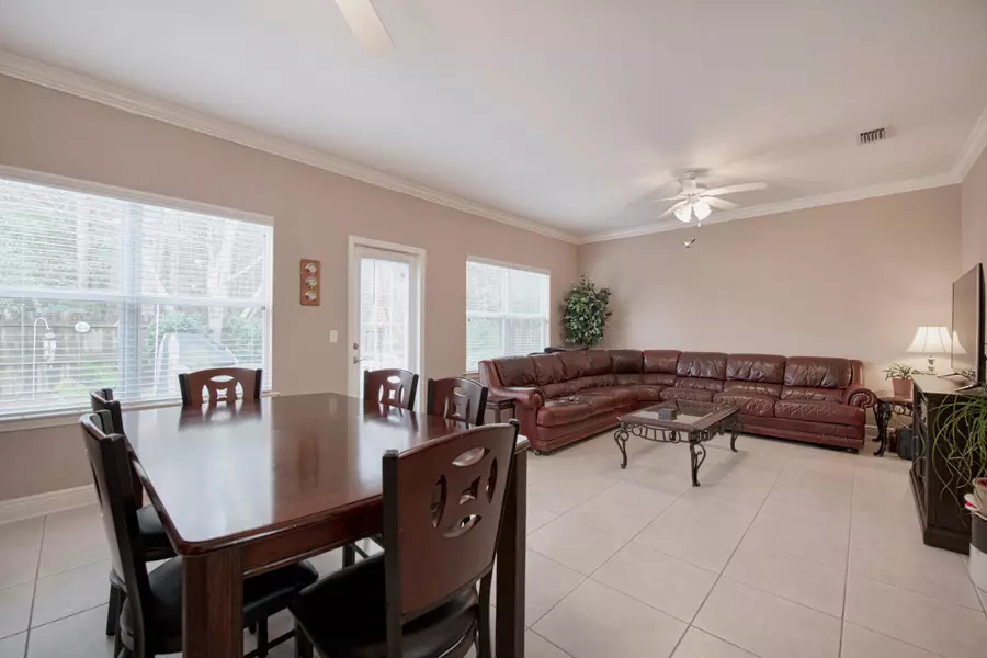 2244 Hadleigh Hills Court, Navarre, FL 32566