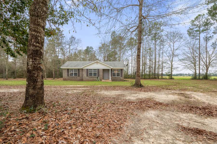 12928 Red Cloud Rd Road, Baker, FL 32531