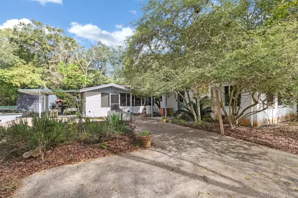 207 NW Lovejoy Road, Fort Walton Beach, FL 32548